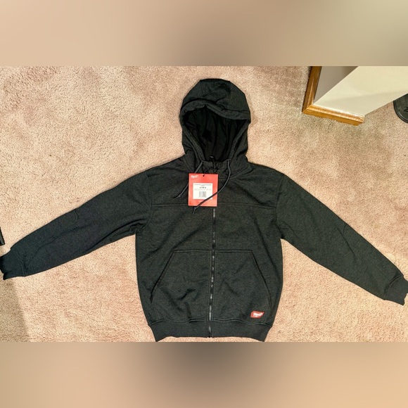 Men’s Milwaukee No Days Off Hoodie - Picture 5 of 6